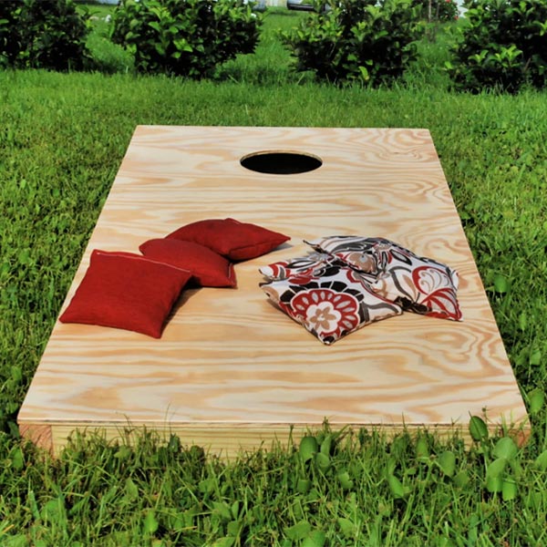 Bean-Bag-Toss